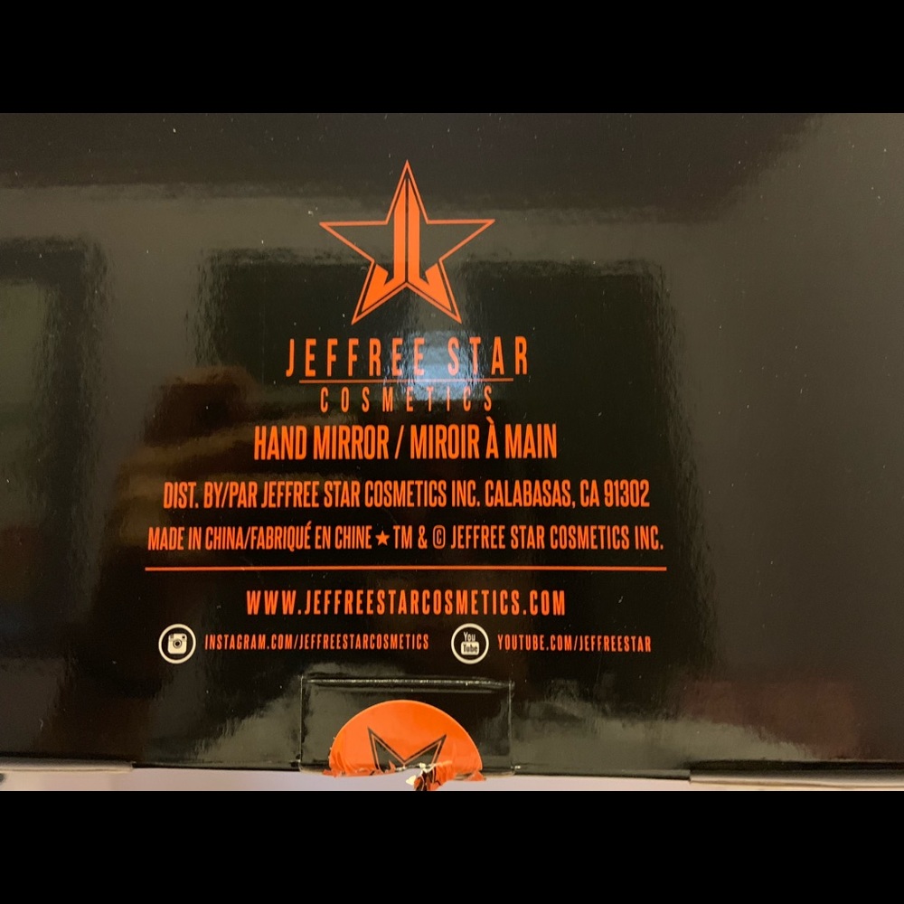 Jeffree Star Halloween Mirror - Picture 3 of 3